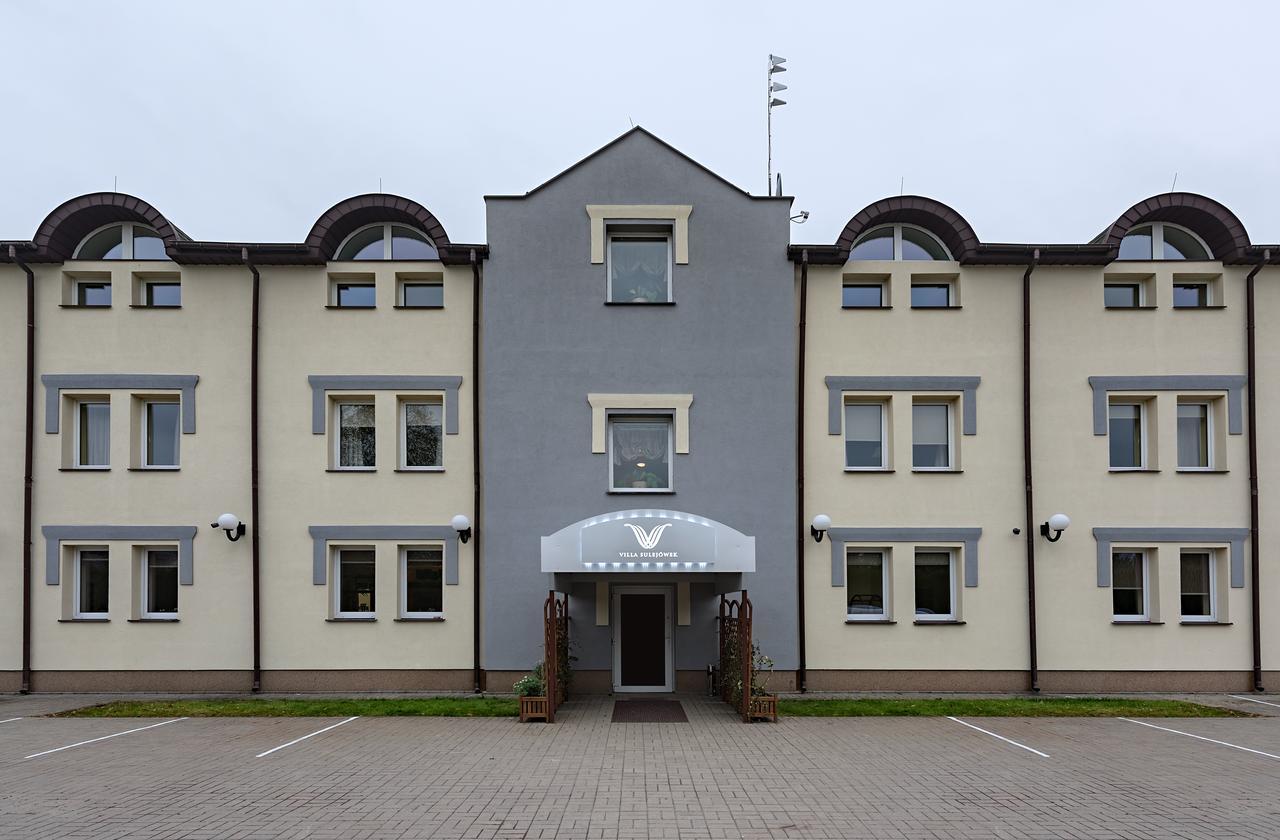 Villa Sulejówek エクステリア 写真